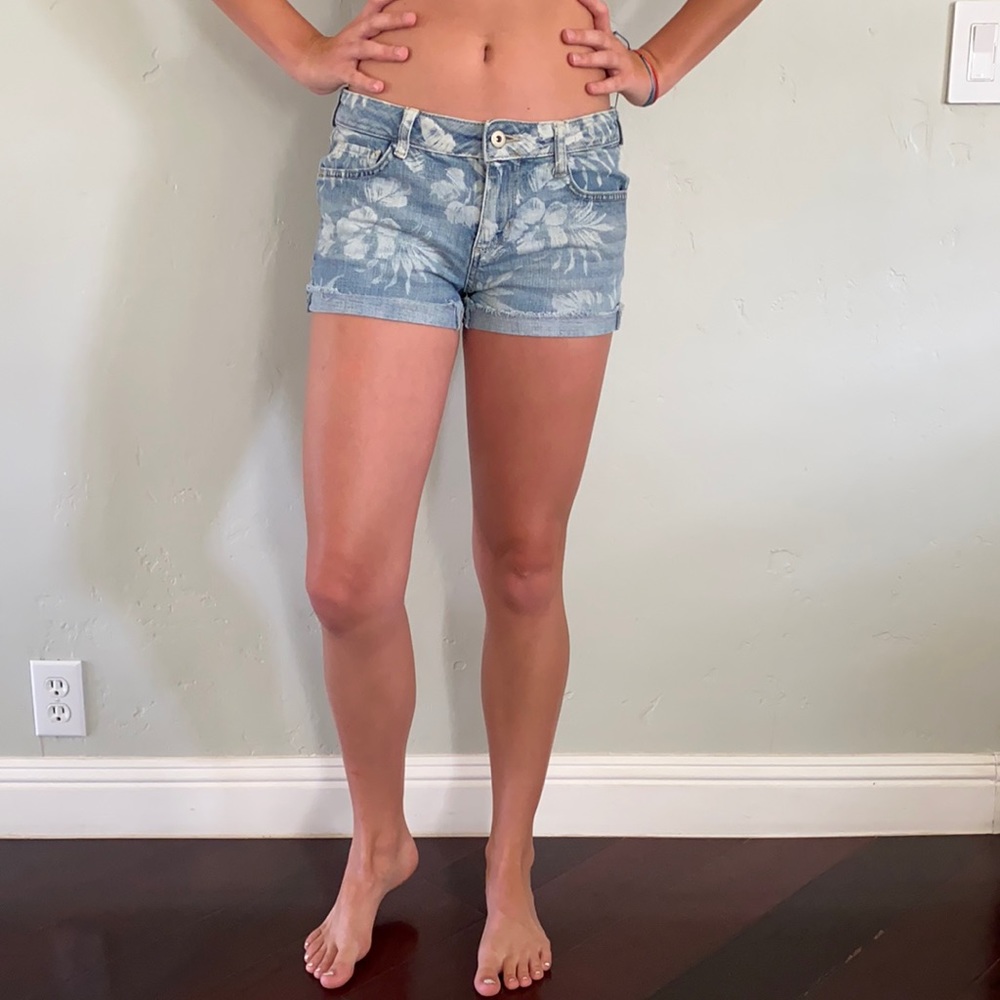 Arizona, lowrise, denim shorts